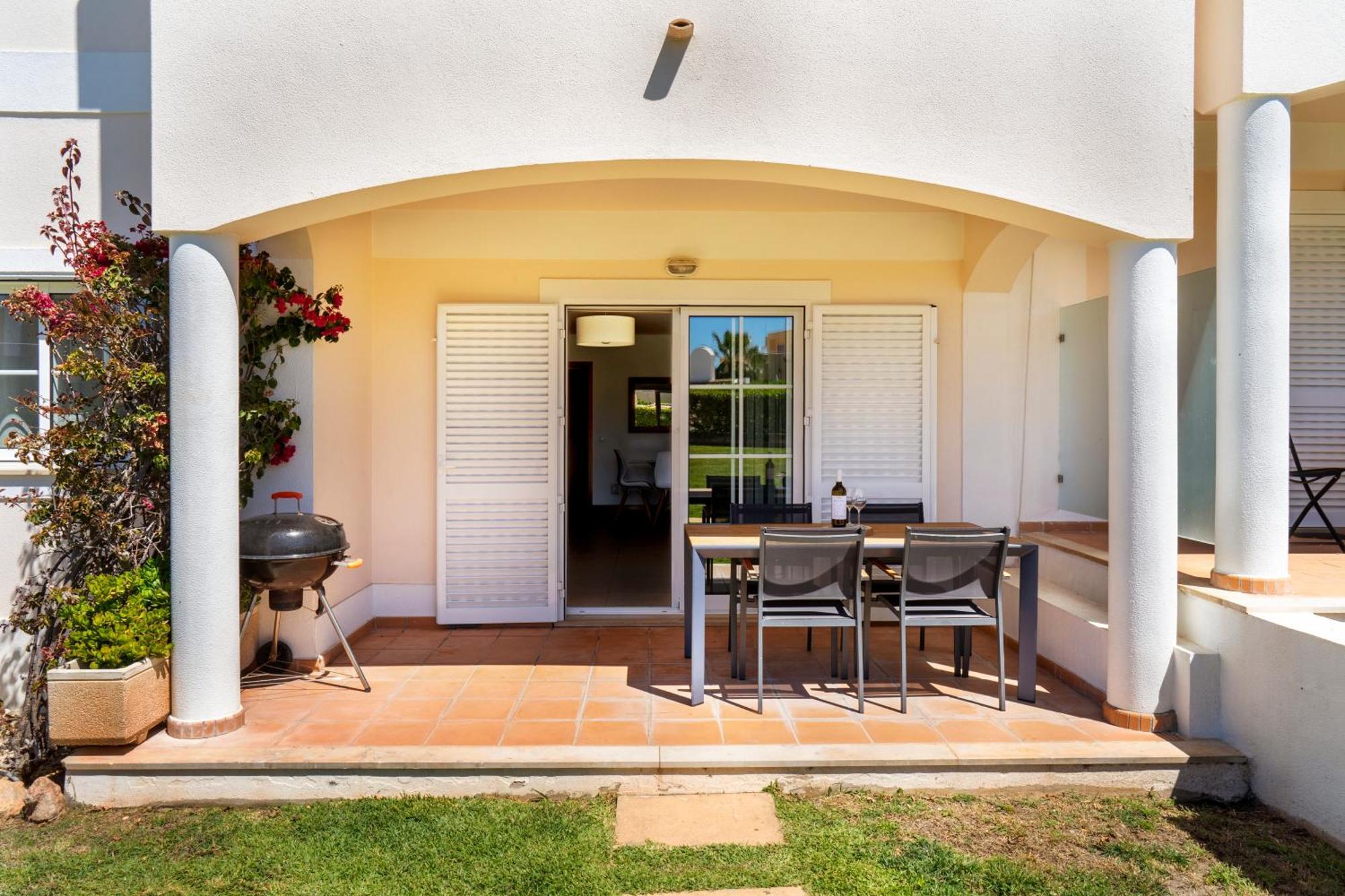 Apartamento No Condominio Baia Village Com Piscina Albufeira Exterior photo